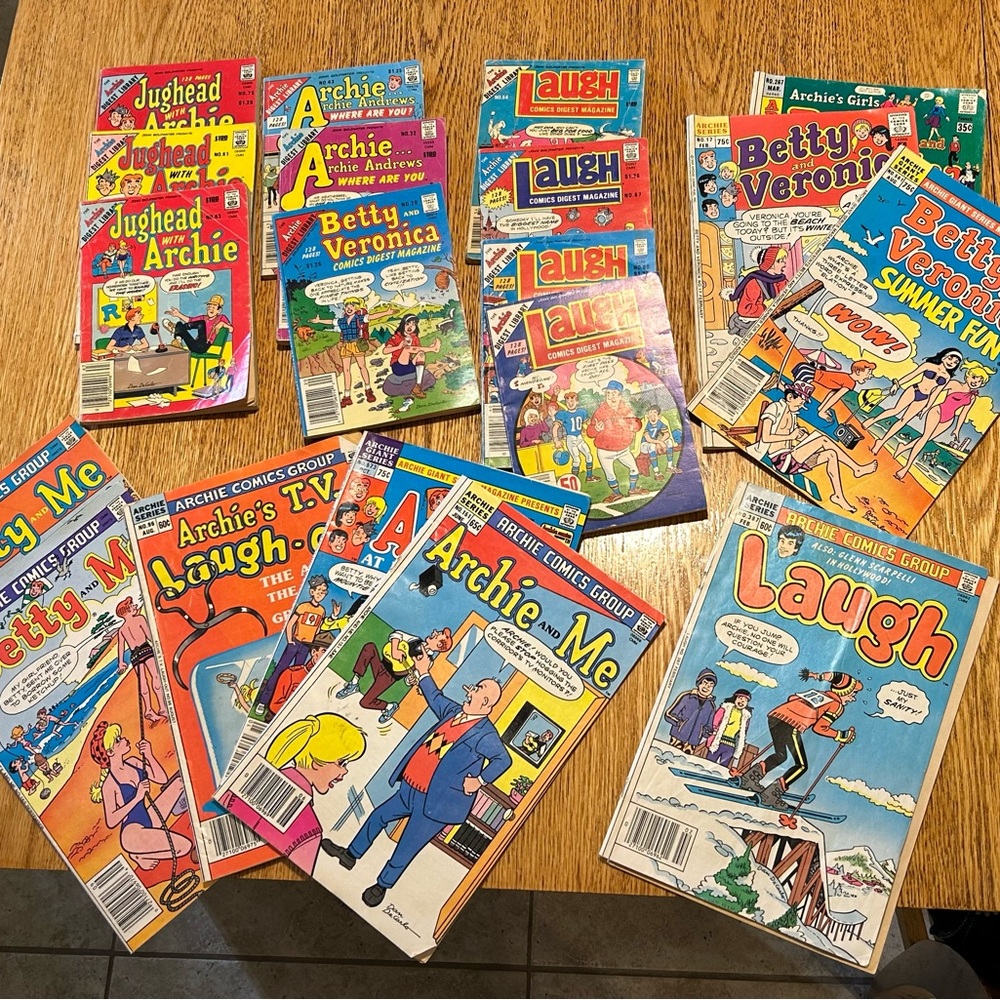 Large lot of Archie/Jughead/Betty &Veronica 80’s comics